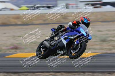 media/Jan-14-2023-SoCal Trackdays (Sat) [[497694156f]]/Turn 4 Set 2 (1030am)/